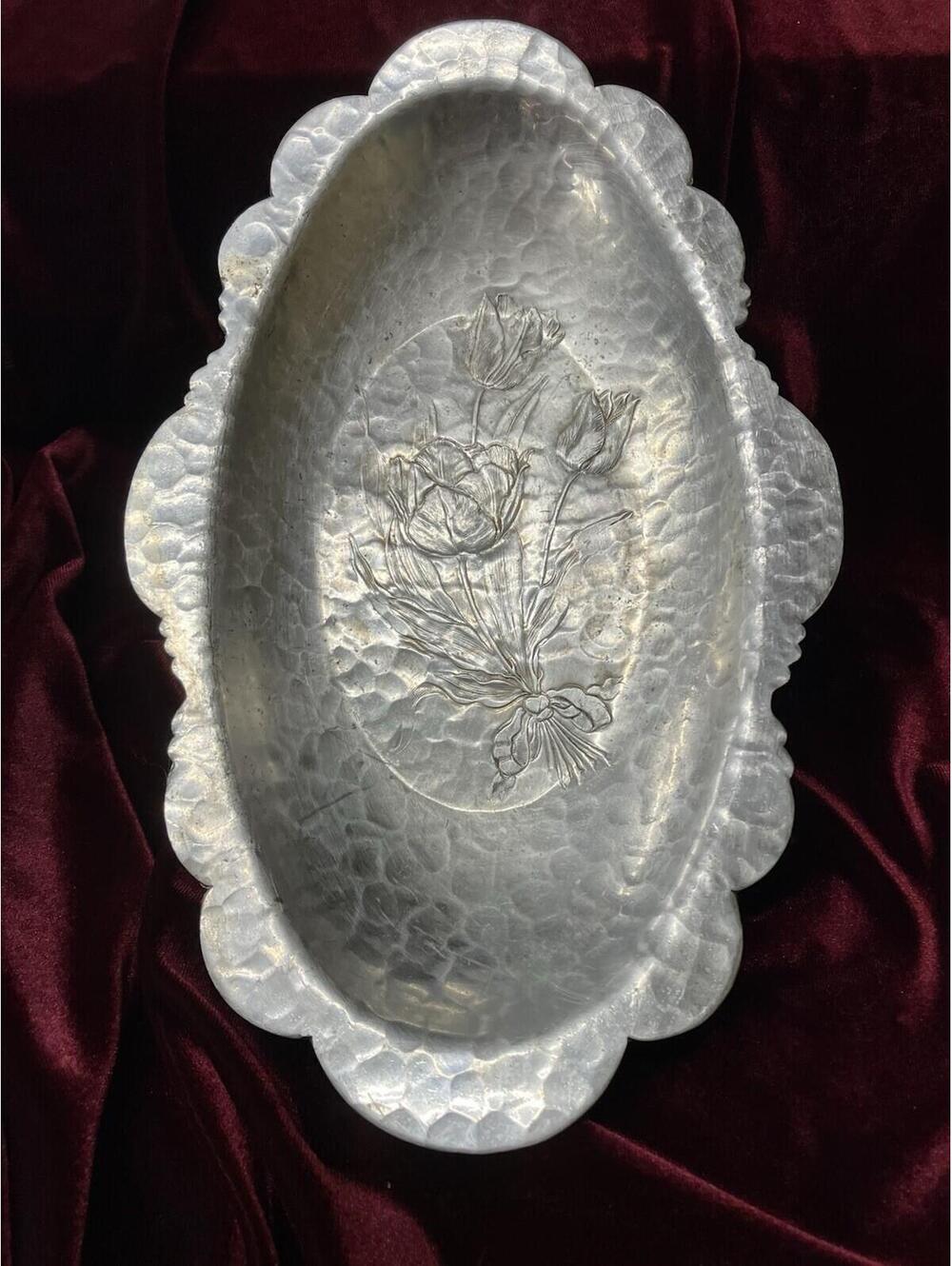 VTG 1940s-50s Rodney Kent Creations hand-wrought aluminum tray Tulips 406